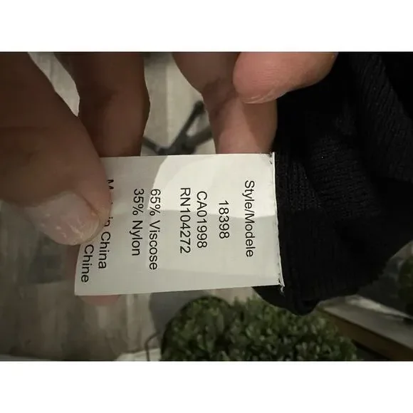 Gabby Isabella Women's Midi Sweater Black Dress Size Medium - Picture 6 of 8